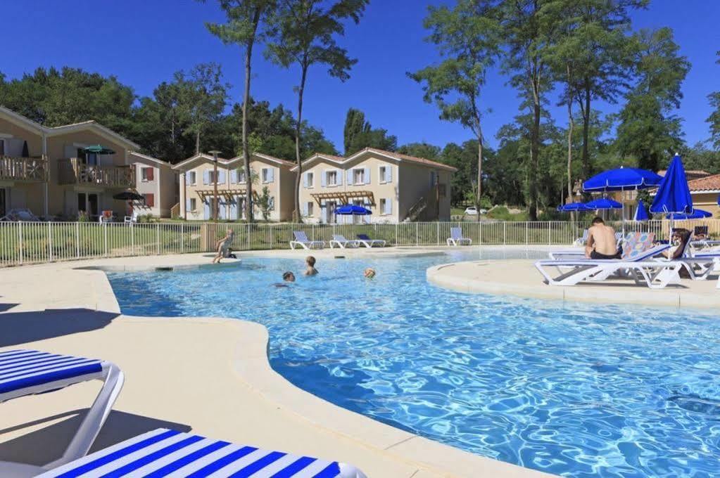 Vacanceole - Le Domaine Du Golf D'Albret Barbaste Eksteriør bilde